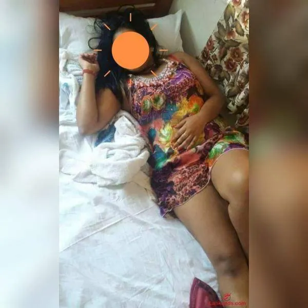 With Room Rs 4500/= Full Service Maharagama , Kottawa , Pannipitiya | Lanka Ads New