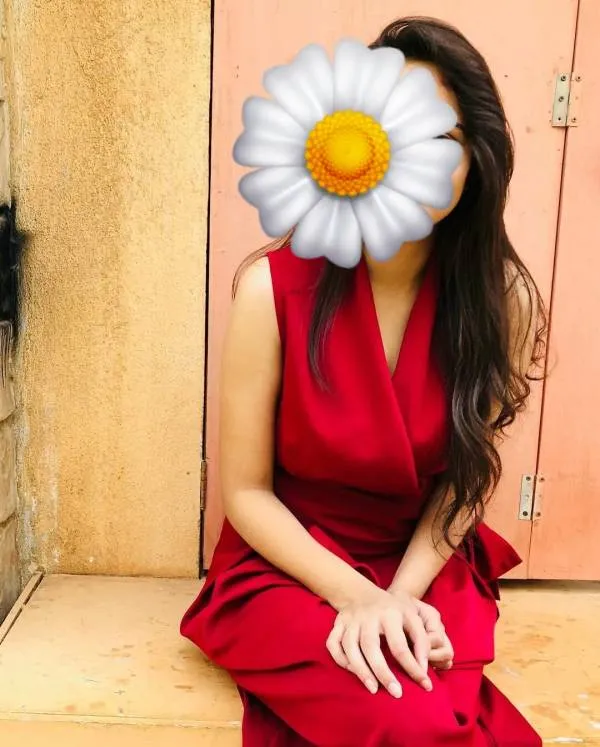 *Age 20 ලසන්නම ලස්සන පුංචි Cute Girl*(Real Photo) | Lanka Ads New