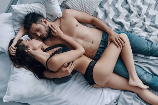 කාන්තාවන් සදහා පමණක් සපයන සේවාවකි පිරිමි අය කතා කිරීමෙන් වලකින්න