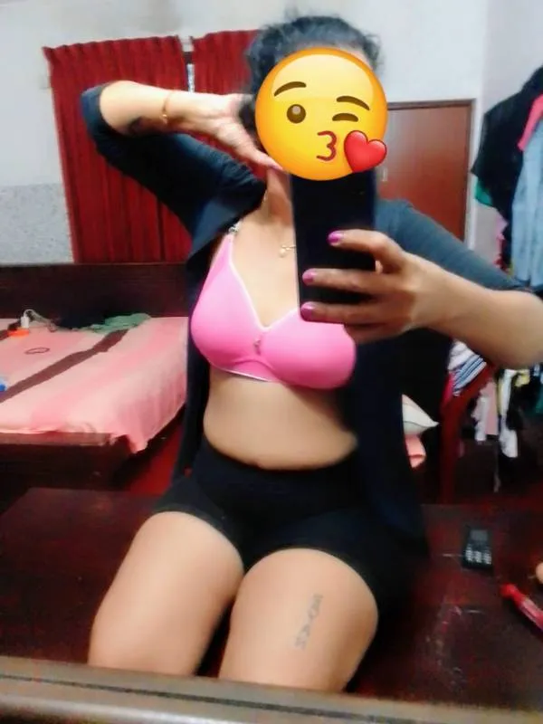 Full Service Borelasgamuwa Maharagama මහරගම Beautiful Girl