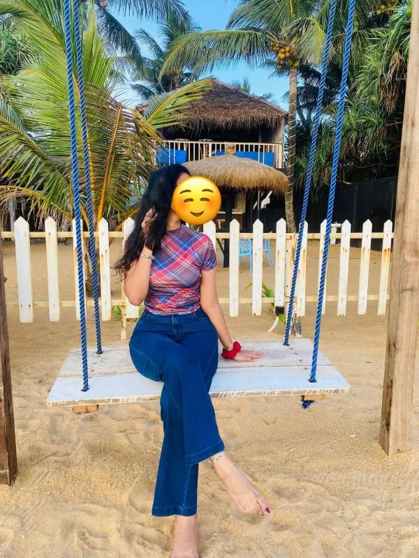 Girl cam show | Lanka Ads New