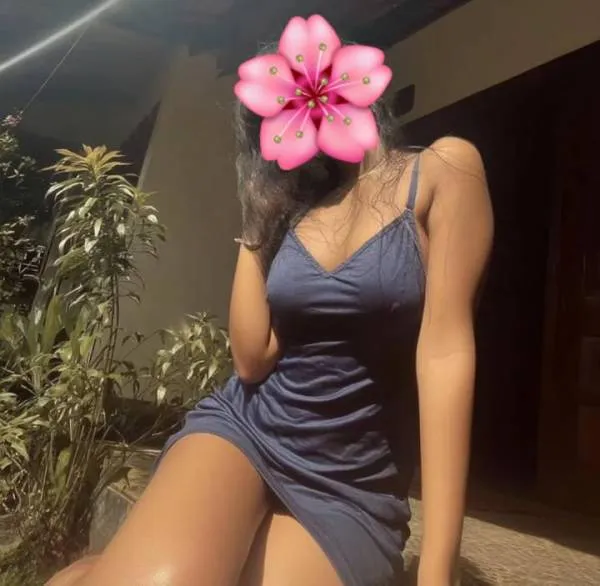Beautiful Young Girl Live Cam Show Available 🥀❤️ | Lanka Ads New