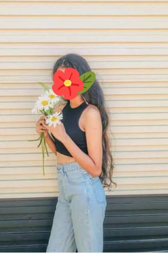 Deumi 24Year Slim Girl Boralesgamuwa | Lanka Ads New