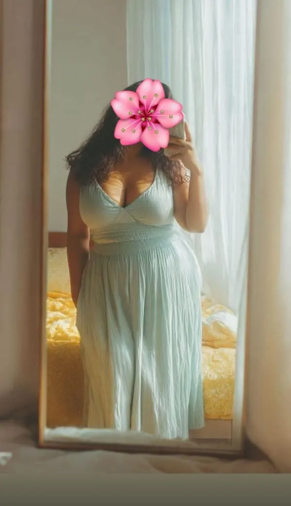 HOT LIVE CAM SHOW | Lanka Ads New