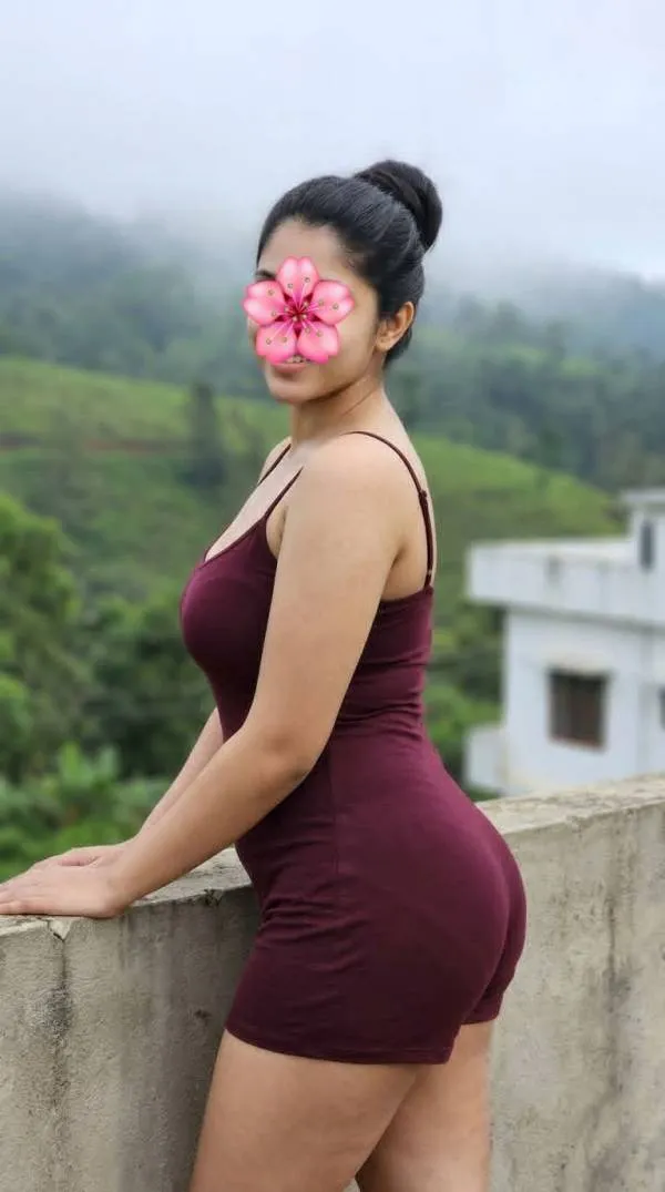 Hot Meera at Nawala nugegoda | Lanka Ads New