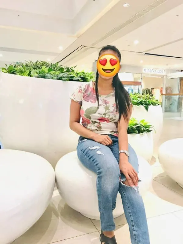 Hot slim girl at moratuwa. visit ok✅️ | Lanka Ads New
