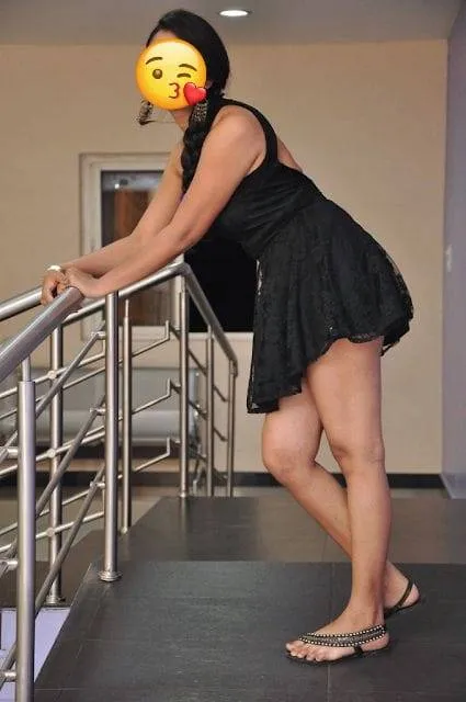 ALL FULL SERVICE + B2B 6500/=only With sexy dilki at bambalapitiya Kollupitiya Wallawathth