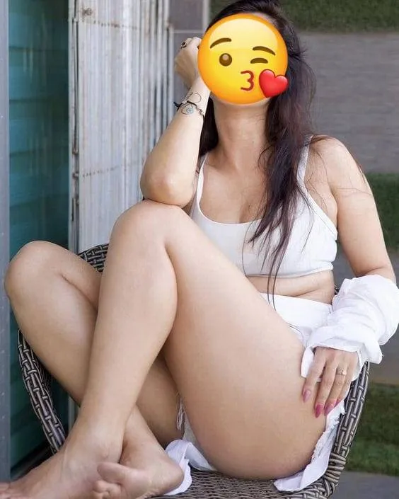 Looking to turn an uninspiring and lonely day in to themost exquisite and enjoyable one ev