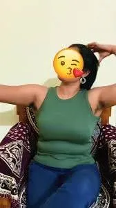 HOT GIRL AT Nugegoda kotte නුගේගොඩ කෝට්ටේ | Lanka Ads New