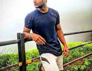 COLOMBO BOY NEW BULL MASSAGE FOR LADY OR COUPLE VISIT HOTEL HOME | Lanka Ads New