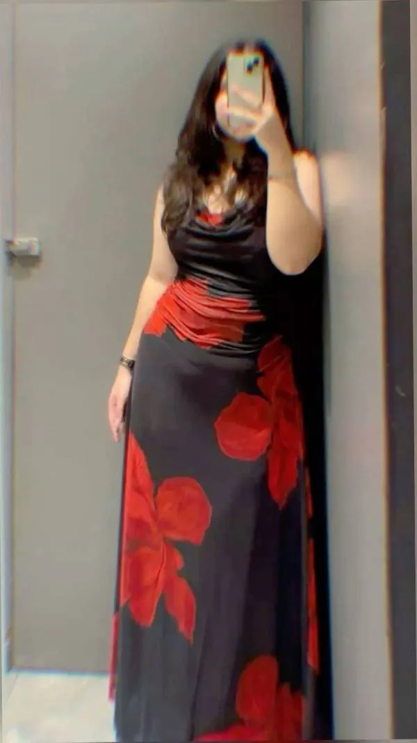 සෙක්සි කෙල්ලගේ බෝල තන් දෙකක් තියෙන්නේ HALF FACE LIVE CAM SHOWසෝ එක දෙන්නම් ආයේ ගන්න හිතෙන්