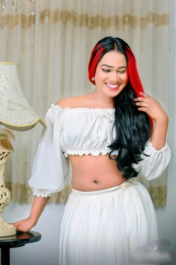 Hot Sexy Lady Boy Full Service 5000/= | Lanka Ads New