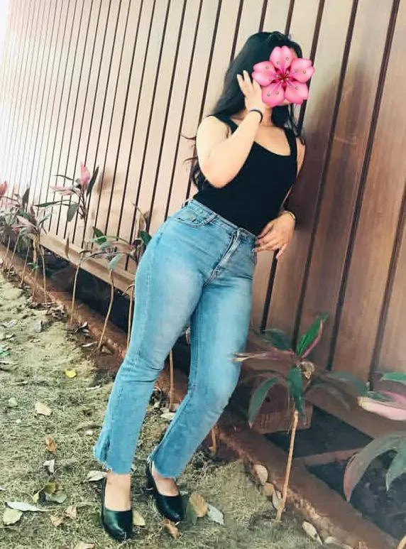 6500 MALABE NEW GIRL OK එන්න ඇත්තම PHOTO දාලාතියෙන්නේ FULL SERVICE MY REALLY PHOTO | Lanka