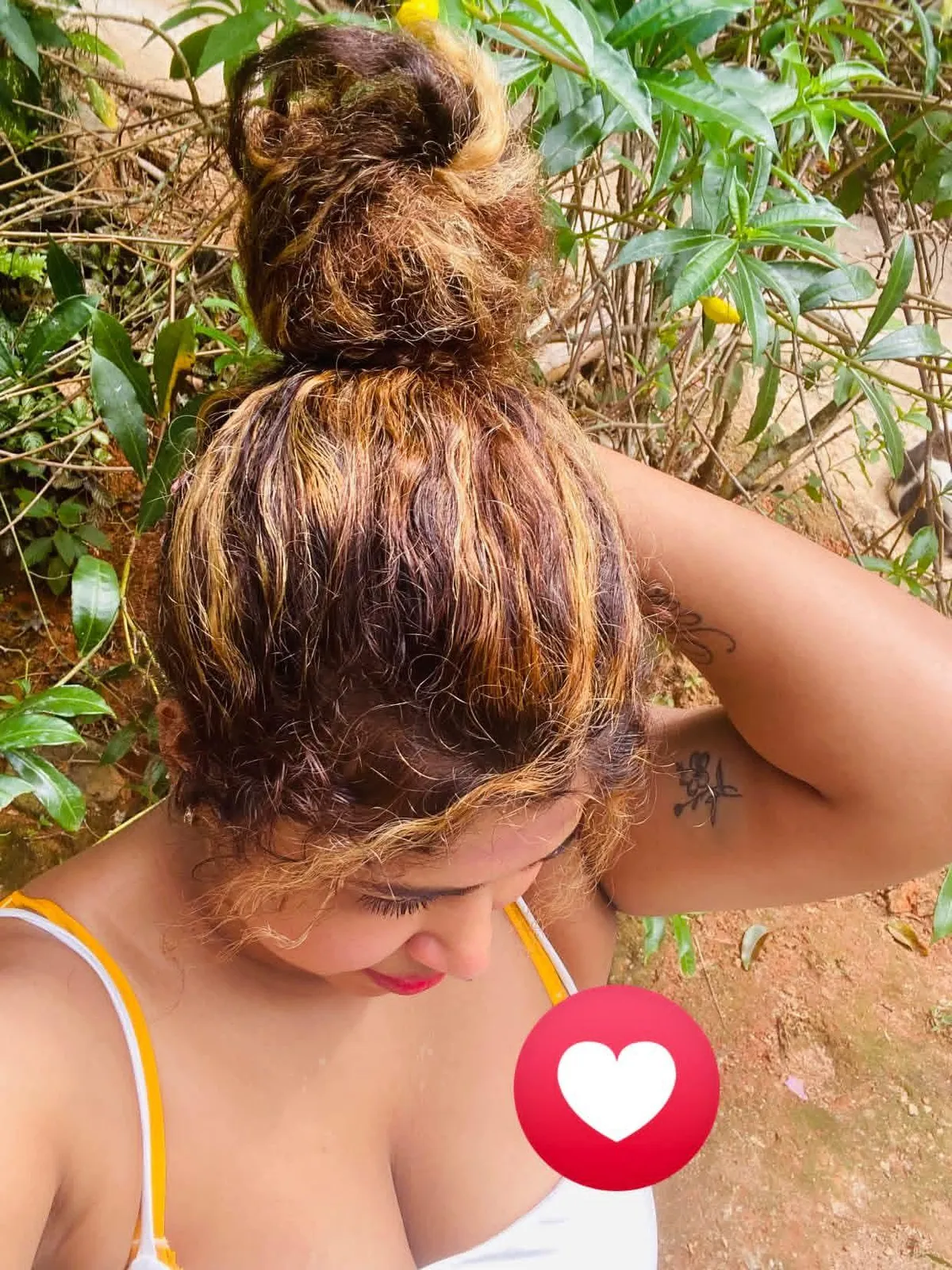 Image of Full Face Open CAM SHOW ආසයිද අරන් බලන්න සම්පූර්ණ මූන පෙන්නනවා බොරු කරන්නේ නෑ Liv
