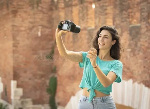 We are looking for a girl for video collaboration | Lanka Ads New