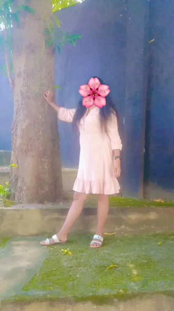 ශලනි Hot & Sexy Girl – පානදුර අවට | Lanka Ads New