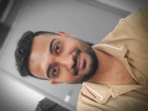 I'm Unmarried bright Colour single boy From Colombo,Rajagiriya... | Lanka Ads New