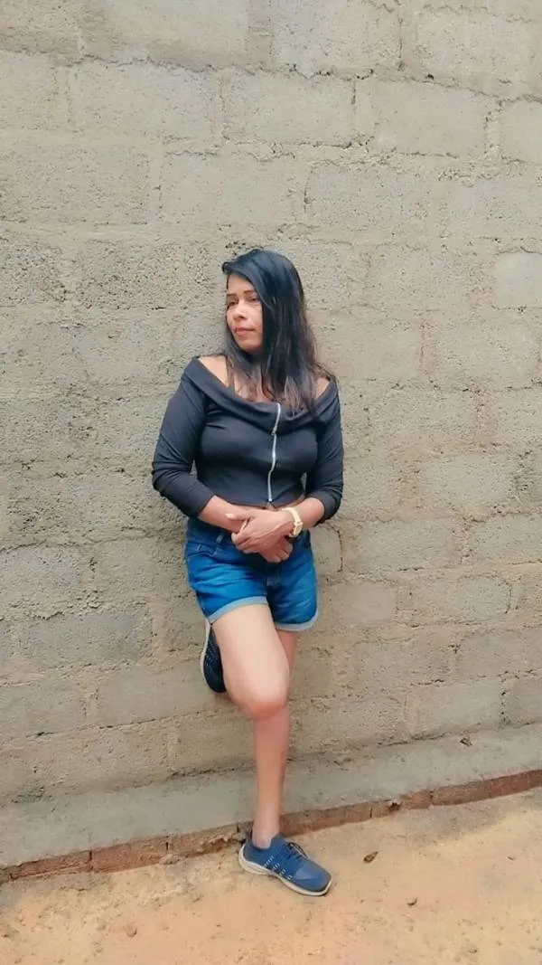 Hi boys, mama Shani | Lanka Ads New