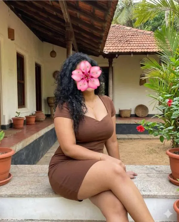 Vip service. At. දේශානි.. | Lanka Ads New