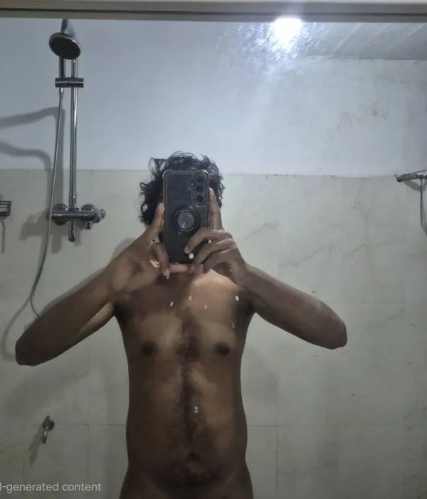 Im age 25 young undergraduate educated decent boy.have good health no any diseases | Lanka