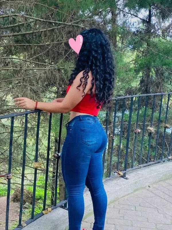 MODLIN GIRL FULL SERVICE AM IN KALUBOOWILA 10000/= FULL SERVICE BEAUTIFUL GIRL REALL PICTU