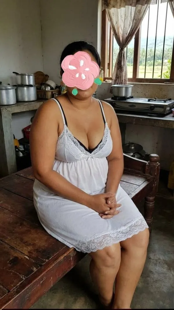 New Hot Pretty girl Full Service 6000/= | Lanka Ads New
