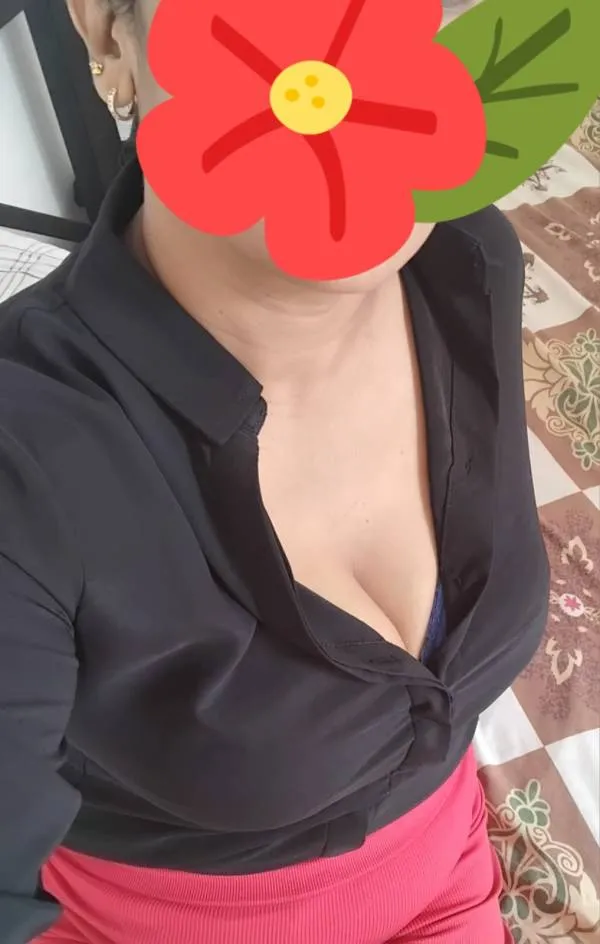 Hot & cute New modeling Lady Now Arrival In Matara 6000/=( Without Room / රූම් එක නැතුව) |