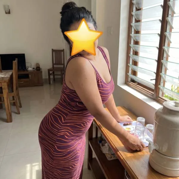 One Hour Borella. නුගේගොඩ. නරහායෙනපිට. Full Service And Body To Body Massage 8000/= | Lank