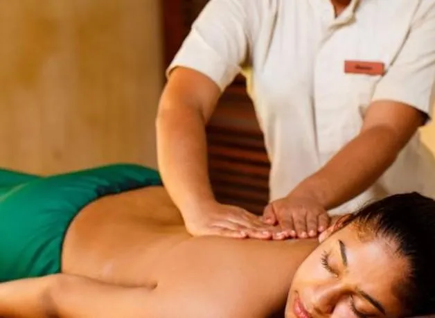 කාන්තාවන් සදහා පමණක් සපයන සේවාවකි.පිරිම් අය කතාකිරීමෙන් වලකින්න | Lanka Ads New