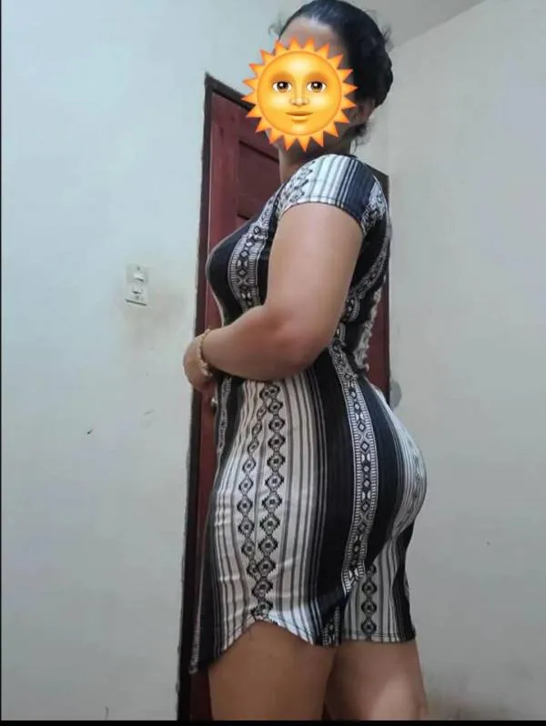 Hot girl at NUGEGODA and NARAHENPITA | Lanka Ads New