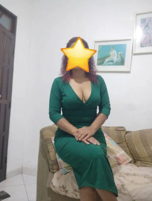 Young Girl - full Service Rs; 5000/= & Really | Lanka Ads New