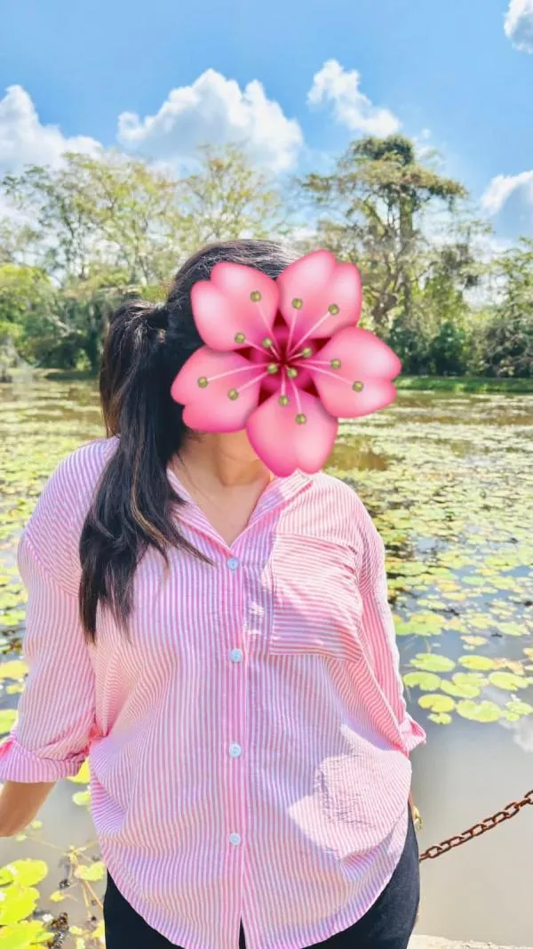 එක එක අය ලගට ගිහින් අයියෝ අපරාදේ මං එකට ගියේ කියලා හිතුනද? සල්ලි අපරාදෙ කියල හිතුනද | Lank