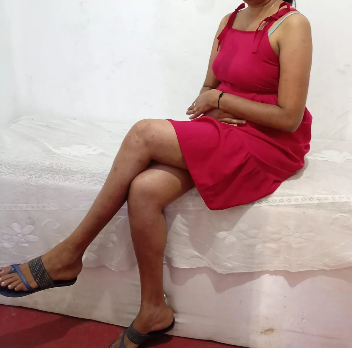 TAMIL GIRL FULL SERVICE AT KOTTAWA PANNIPITIYA PILIYANDALA BEAUTIFUL GIRL 5000 WITH ROOM |