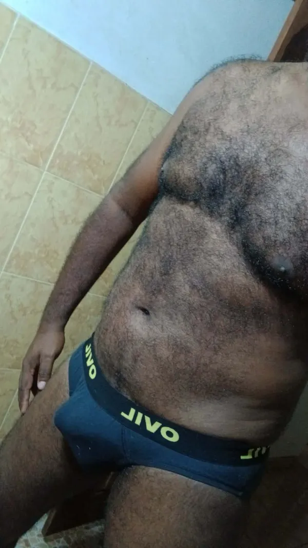 Hi,i am mano.i am clean person 31 age. Divorce girls, auntys, university girls fleeing lonely give me a reply. I can do all kinds of service .if you interested give me a call or massage