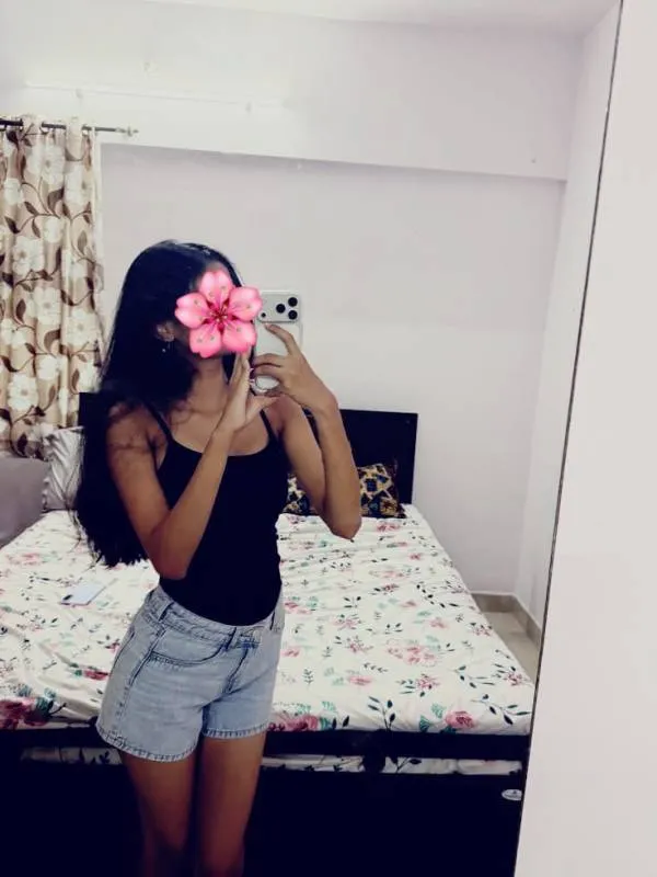 7000 TAMIL GIRL Private Place BAMBALAPITIYA colombo Please Call me genuine customers 07516