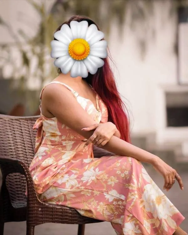 FULL SERVICE AT KALUBOOWILA NUGEGODA BEAUTIFUL GIRL 4000 2 SHOT 6/=