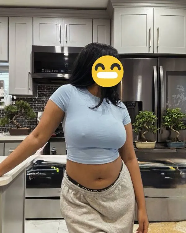 හායි! මම දිනූ ( Dinu ) වයස (Age )23