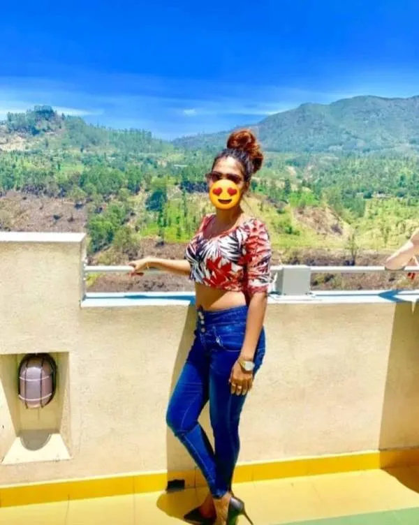 FULL SERVICE AT KATUGASTHOTA NUGAWELA KANDY BEAUTIFUL GIRL 6000 | Lanka Ads New