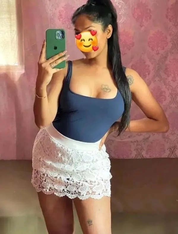 With full face live cam show
