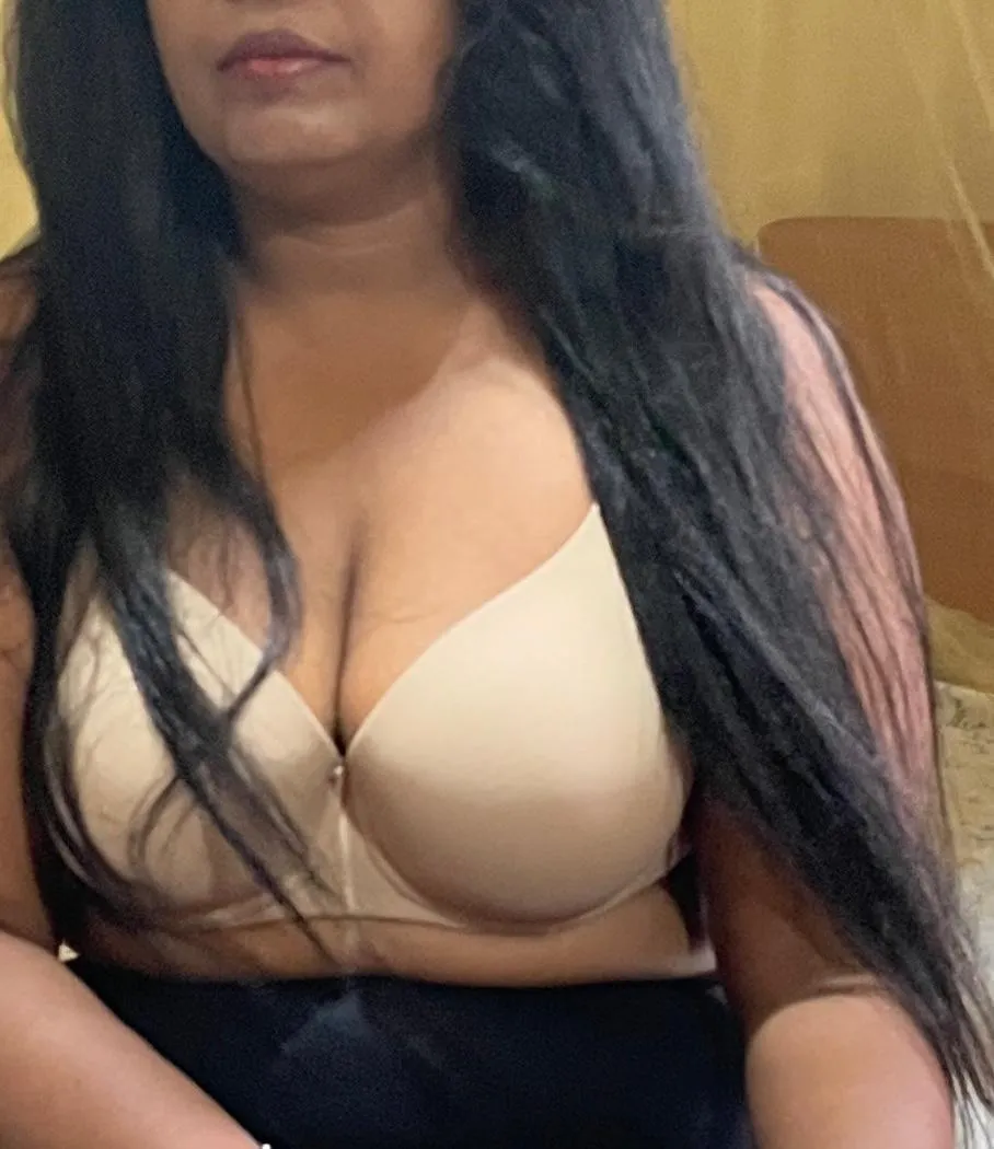 නම නදීෂා (Nadeesha) | වයස 36 | Lanka Ads New