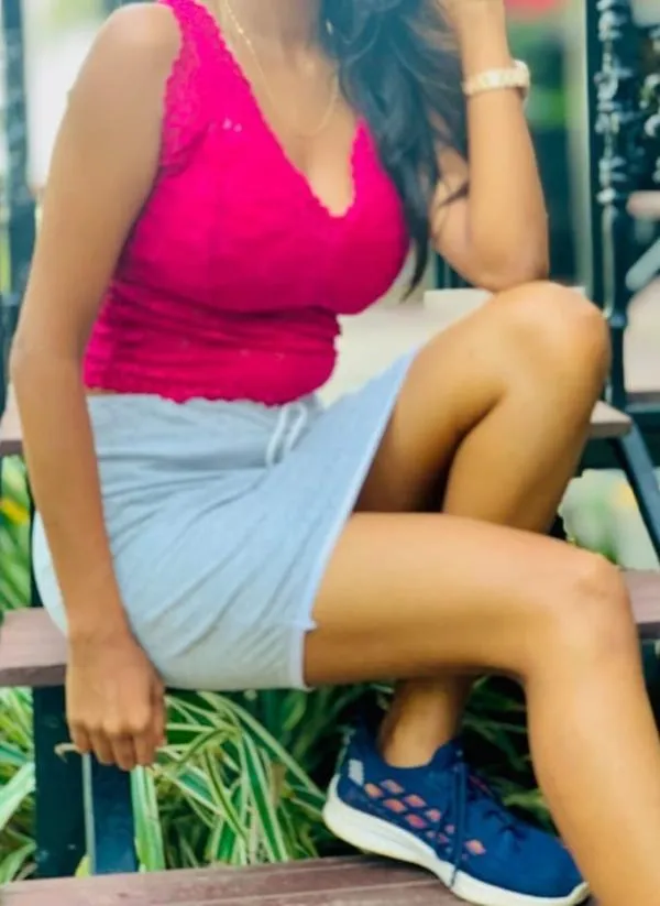 Hot 32 Years Mature Lady | Lanka Ads New