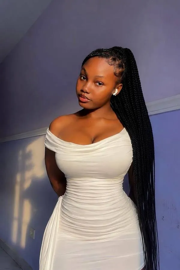 Am Vicky 26 yrs Africa girl am doing blowjob's rimjob sex massage cum mouth etc my contact
