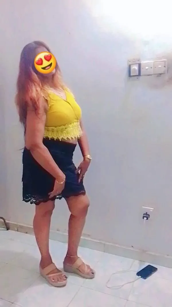 Beautiful Young Clean White Skin Sexy Girl Service In Hanwella Area | Lanka Ads New