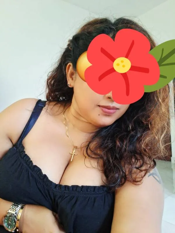 KOTTAWA HOMAGAMA GODAGAMA BEAUTIFUL GIRL එන්න ඇත්තම PHOTO දාලාතියෙන්නේ FULL SERVICE MY REA